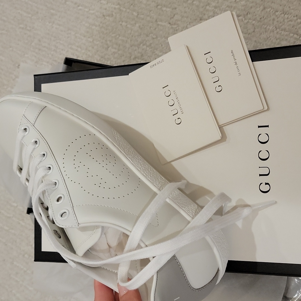 Gucci Women's Ace Sneakers,  size 8